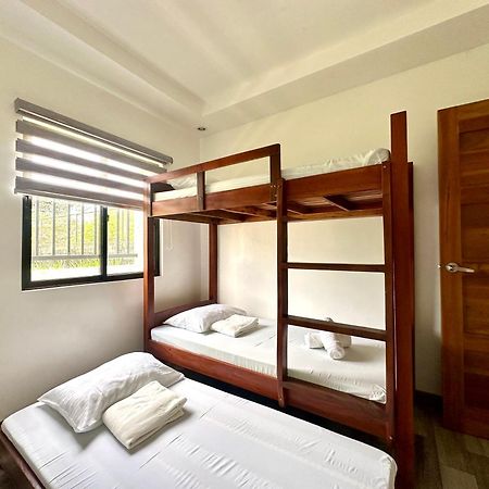 Bella Homes 6Br 4Bath Near Rotunda Tagaytay City Exteriör bild