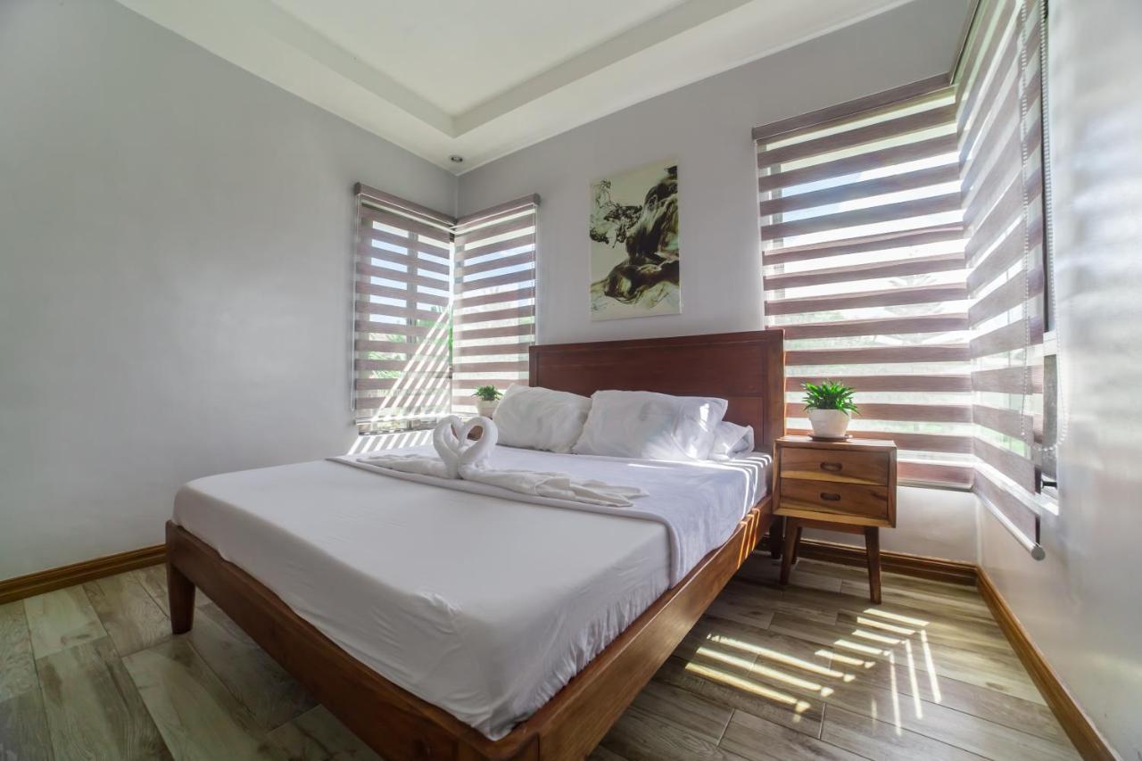 Bella Homes 6Br 4Bath Near Rotunda Tagaytay City Exteriör bild