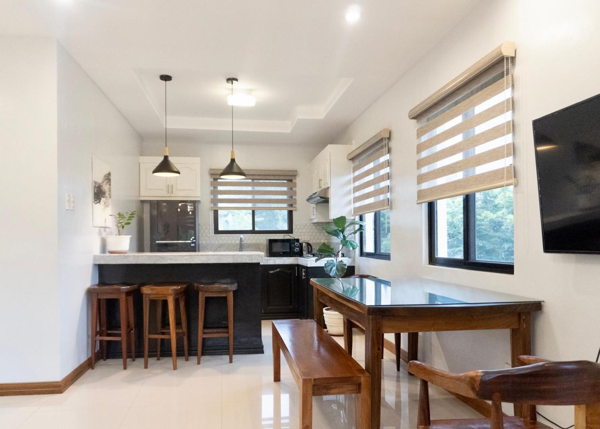 Bella Homes 6Br 4Bath Near Rotunda Tagaytay City Exteriör bild